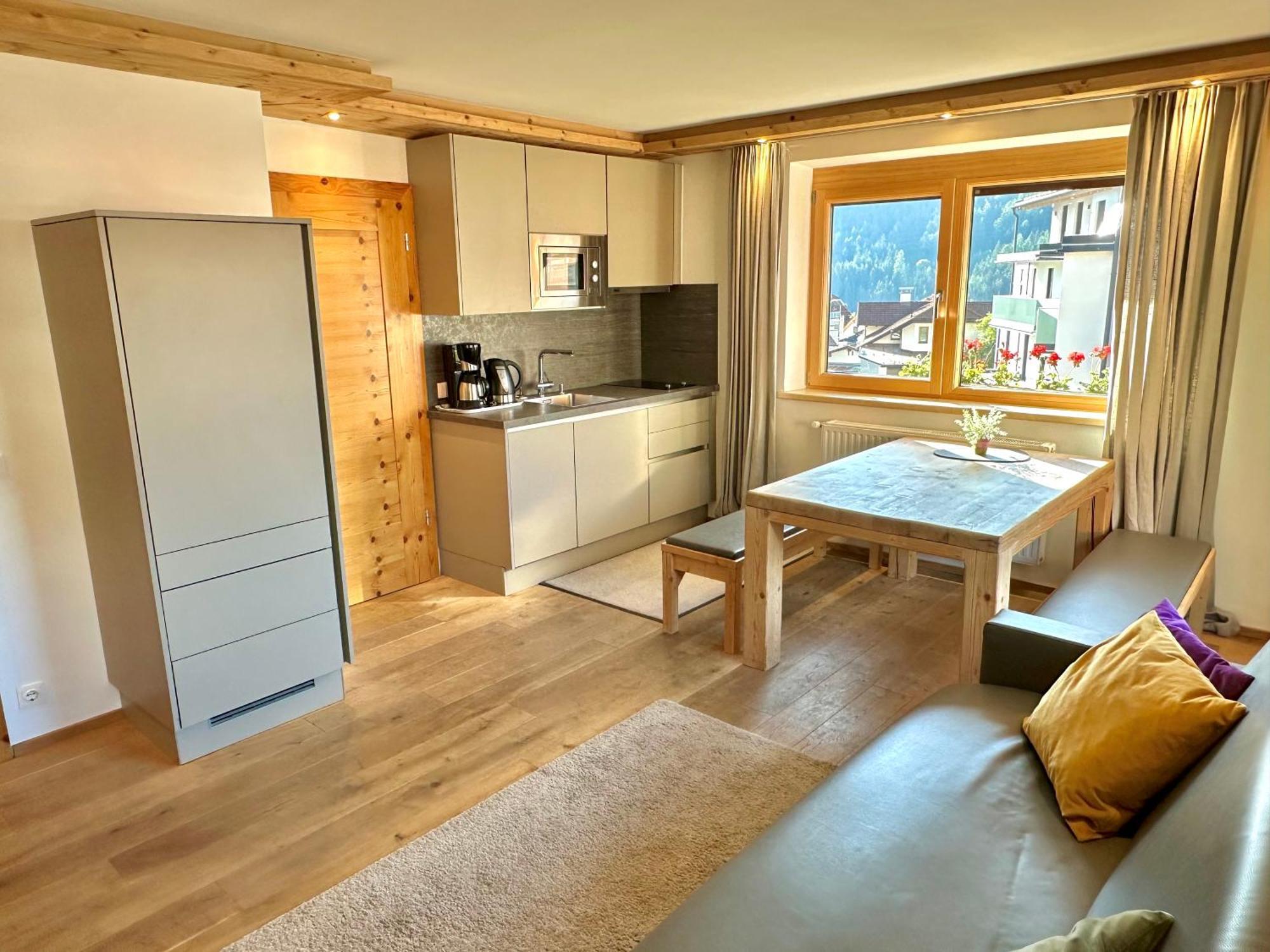 Aparthotel Krösbacher Fulpmes Kültér fotó
