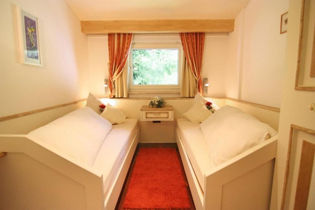 Aparthotel Krösbacher Fulpmes Kültér fotó